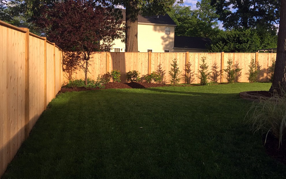 privacy fence installation 