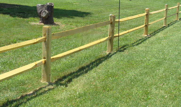 2-Rail-Split-Rail-Wood-Fence-2.jpg