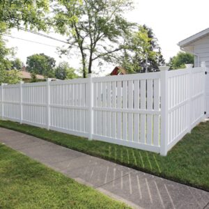 6-Semi-Privacy-Vinyl-Fencing_white-3.jpg