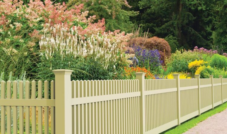 classic_straight_picket_fence_tan.jpg
