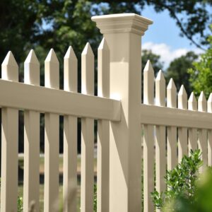 spade_scallop_picket_fence_tan-2.jpg
