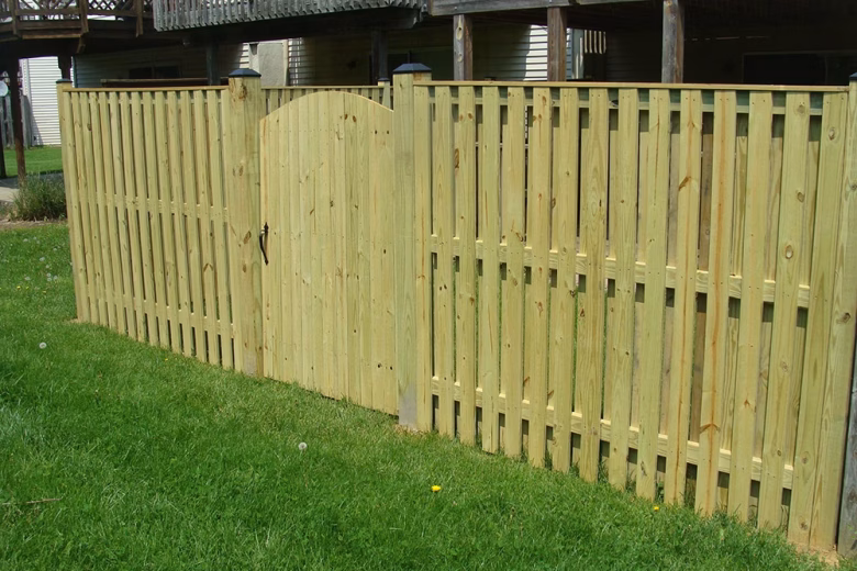 Board on Board Privacy Fence with Cap Board Top and Arched Gate