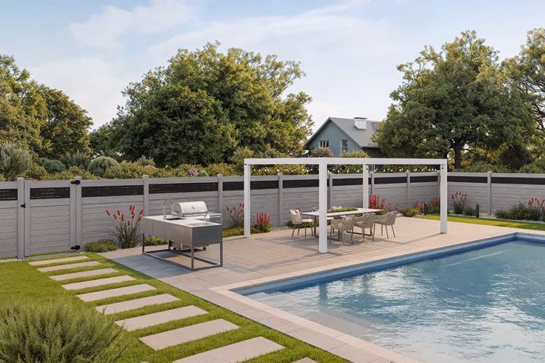 Horizontal Coastal Cedar Vinyl Privacy Fence with Decorative Screen Panel Top