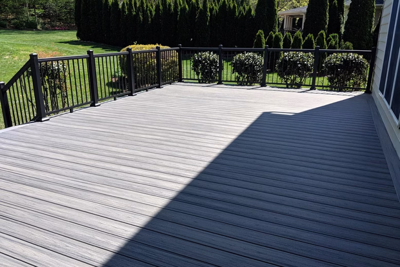 Trex Transcend Island Mist Decking with Black Ultralox Aluminum Railing in Davidsonville MD