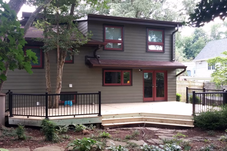 Wood Deck with Aluminum Railing