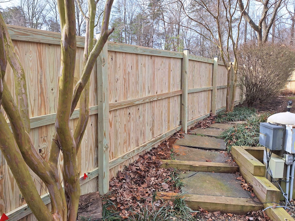 privacy wood fence