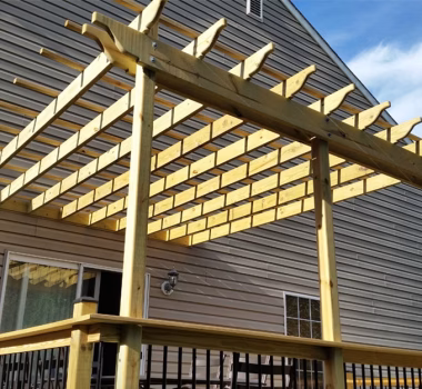 Pergola wood railing aluminum balusters