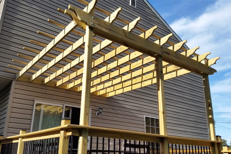 Pergola wood railing aluminum balusters