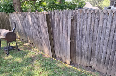 old wood fence in annapolis MD that needed to be replaced